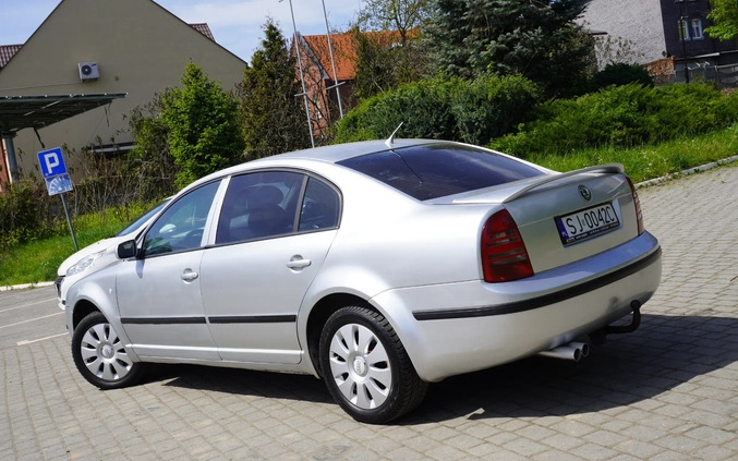 Skoda Superb cena 4999 przebieg: 256000, rok produkcji 2005 z Katowice małe 562